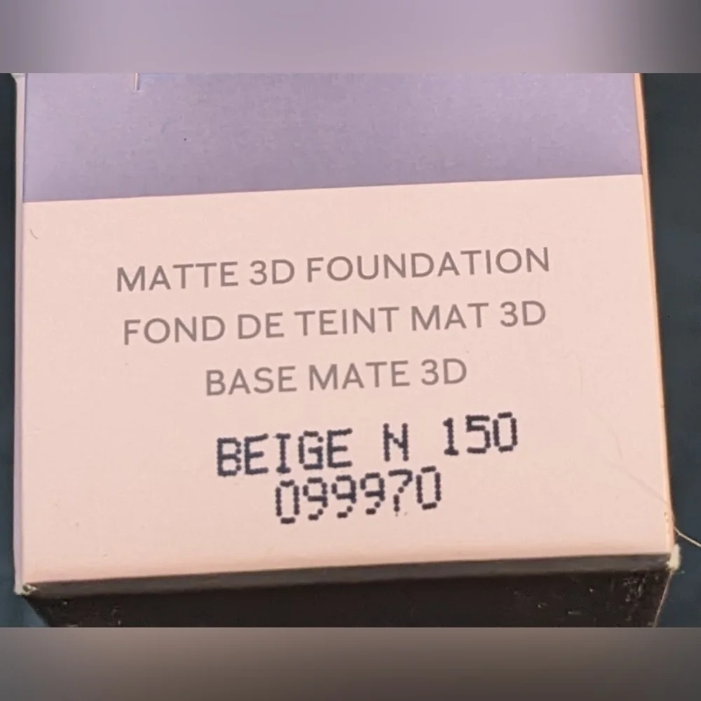 New Mary Kay TimeWise Matte 3D foundation for combination to oily skin
